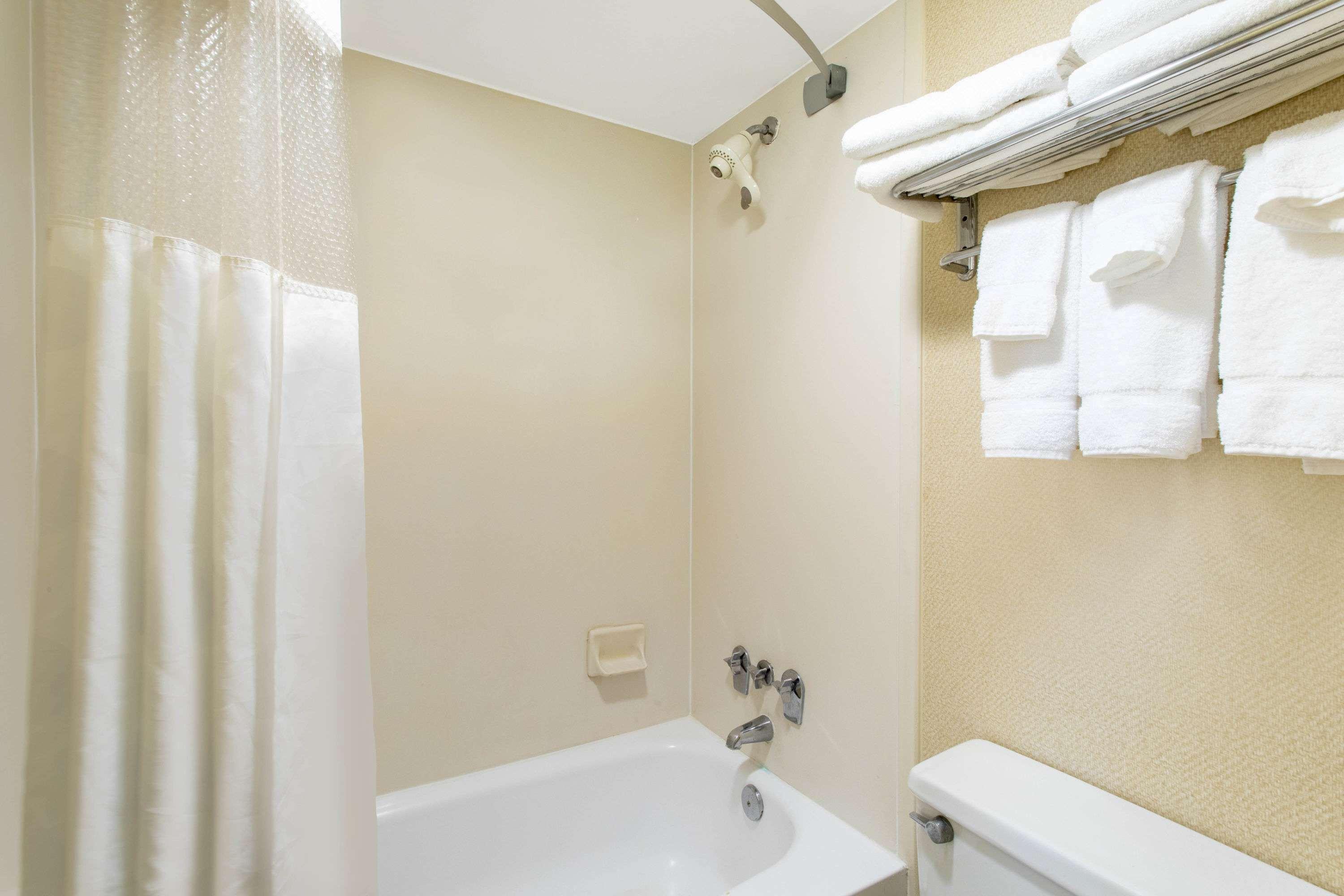 Ramada Limited Cockeysville Екстер'єр фото