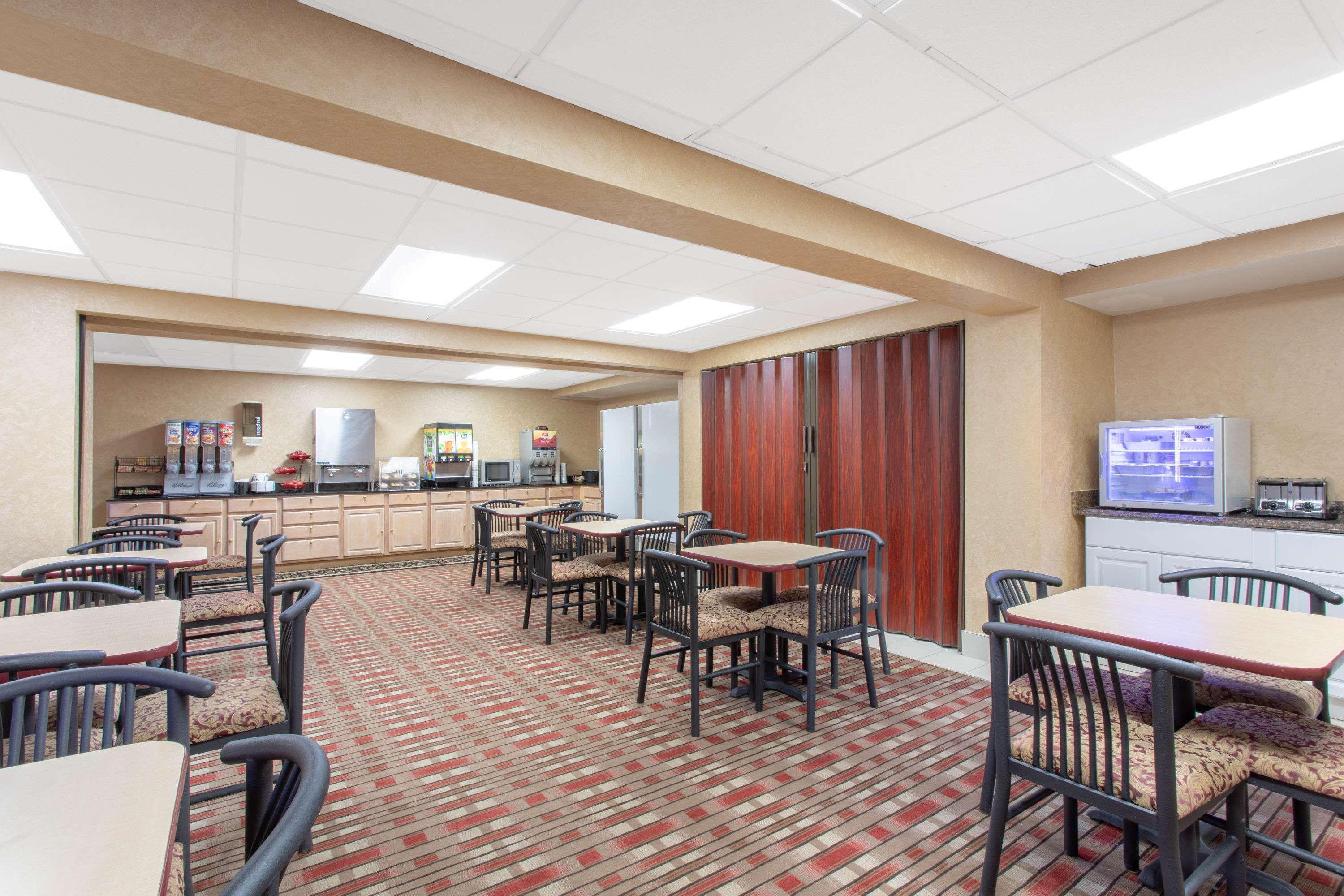 Ramada Limited Cockeysville Екстер'єр фото