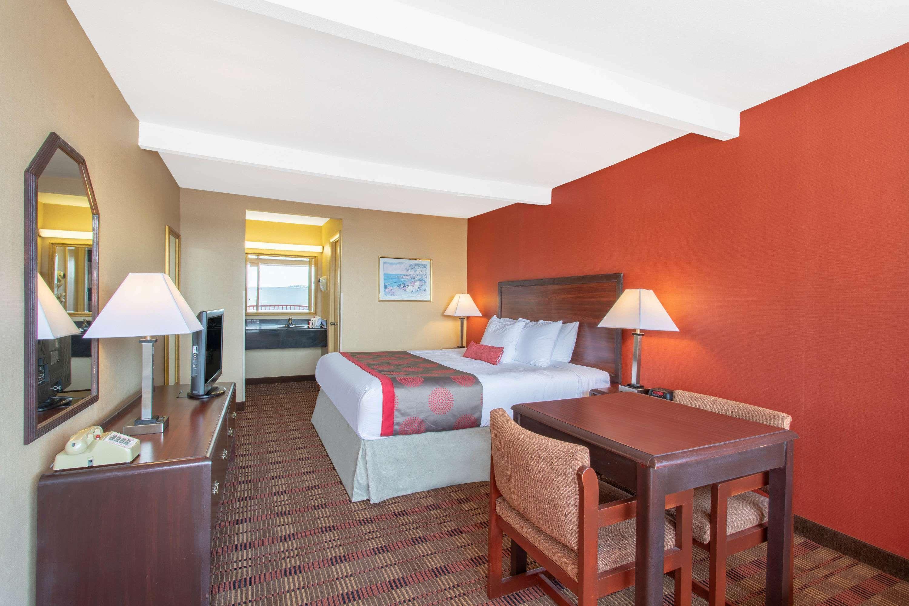 Ramada Limited Cockeysville Екстер'єр фото