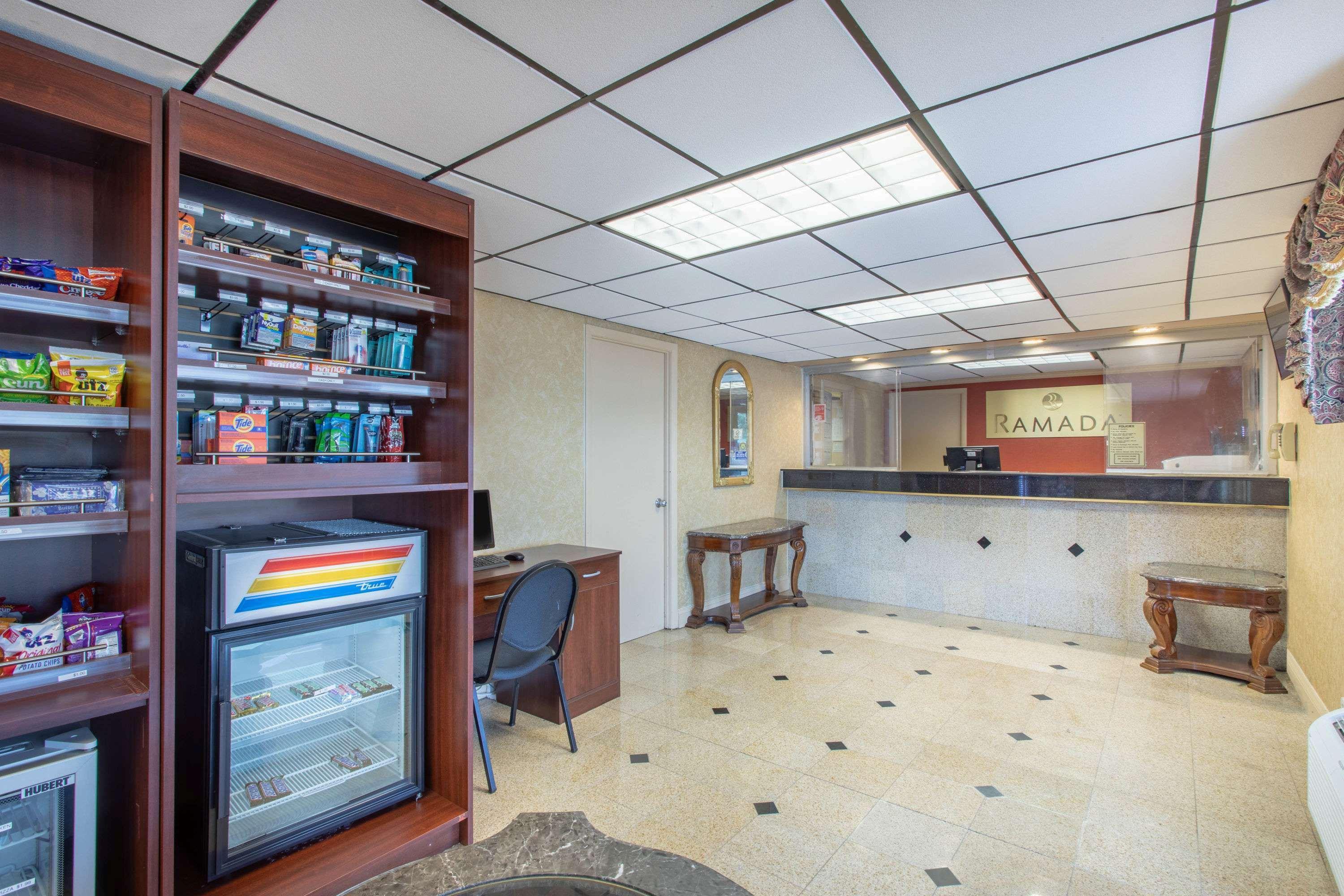 Ramada Limited Cockeysville Екстер'єр фото